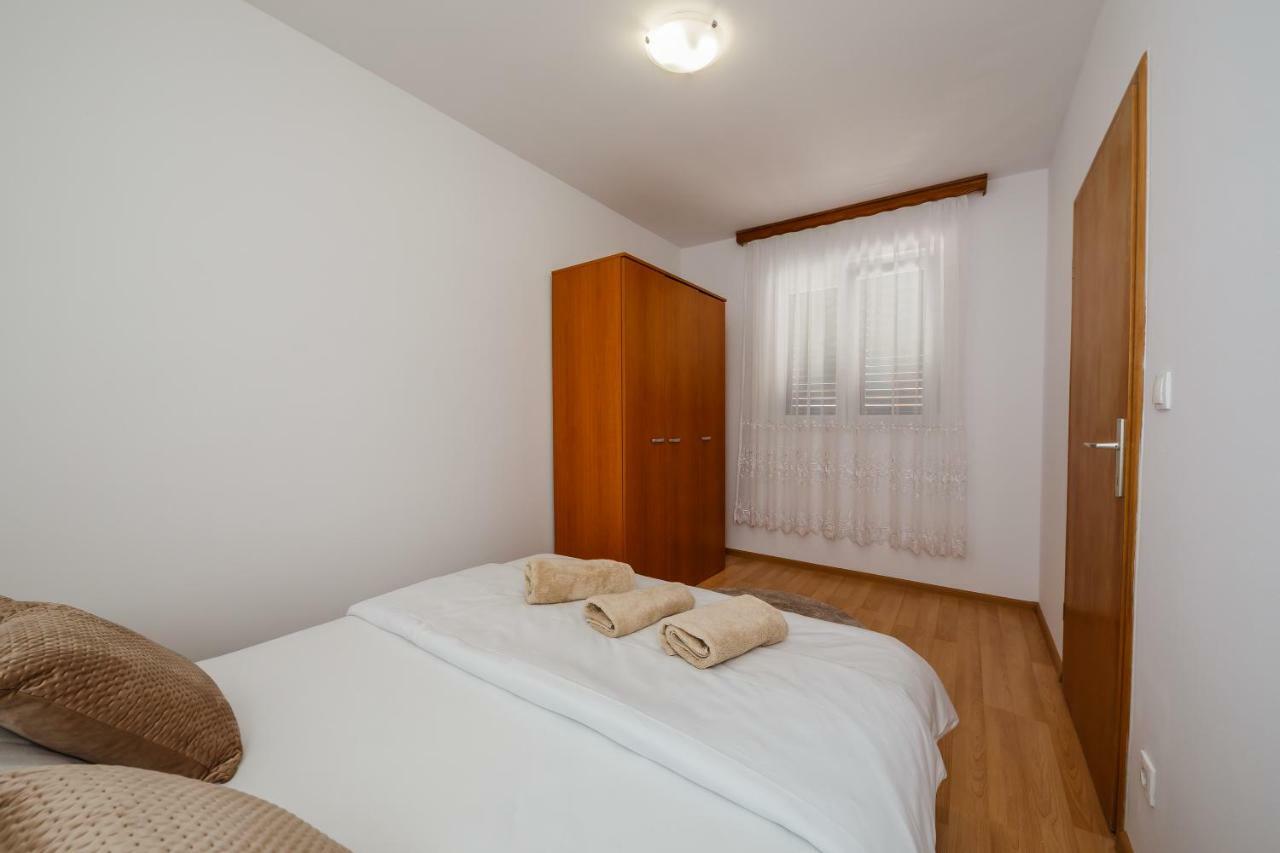 Villa Milena Трогир Екстериор снимка